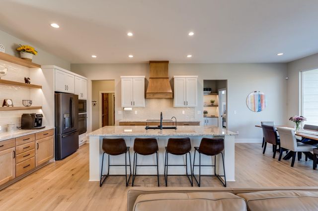 2830 E Kay St, Derby, KS 67037