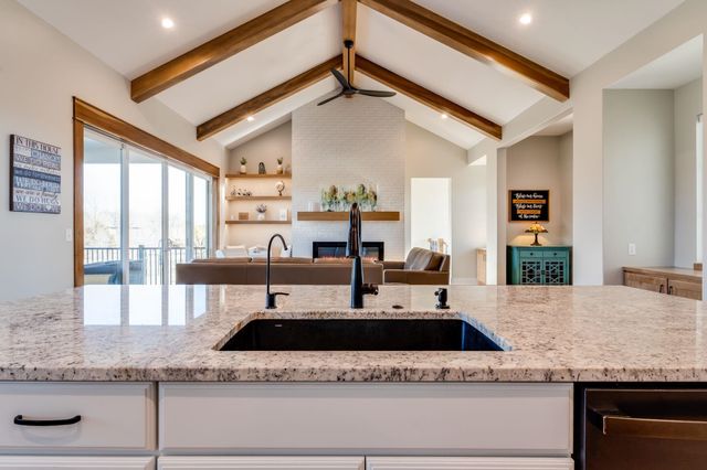 2830 E Kay St, Derby, KS 67037