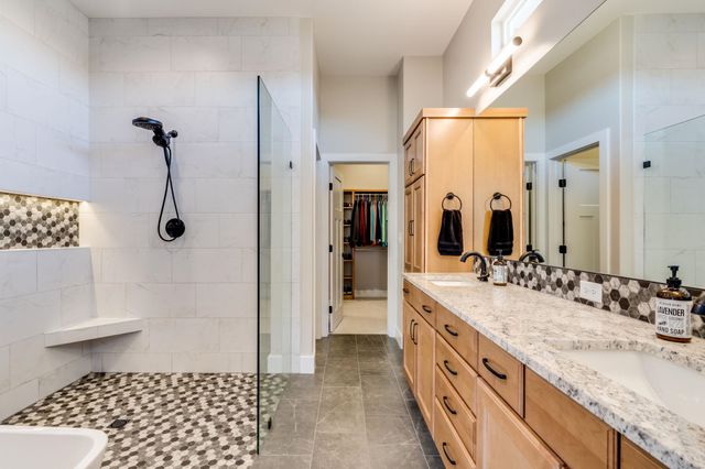 2830 E Kay St, Derby, KS 67037