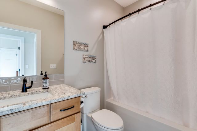 2830 E Kay St, Derby, KS 67037