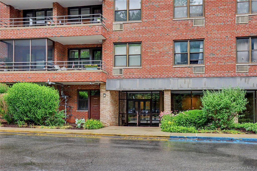 70 Barker Street 200, Mount Kisco, NY 10549