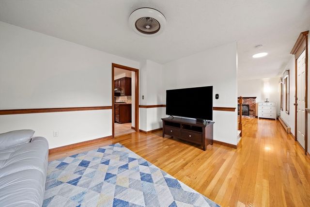 9 Rice Ave., Northborough, MA 01532