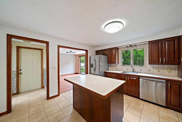 9 Rice Ave., Northborough, MA 01532