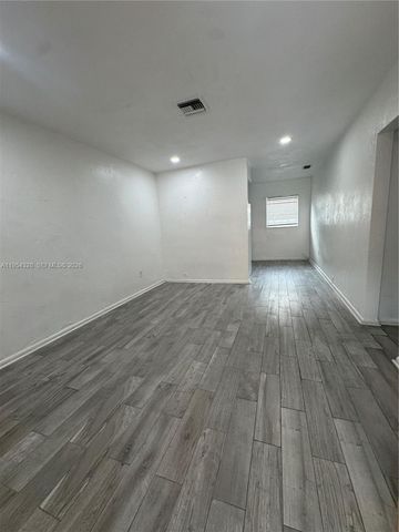 2505 NW 13th Ct 2, Fort Lauderdale, FL 33311