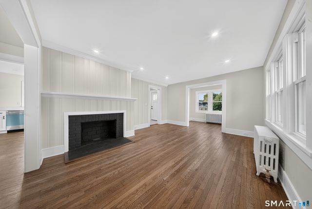 11 Hendrie Court, Stamford, CT 06902