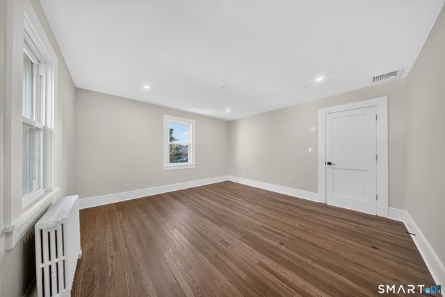 11 Hendrie Court, Stamford, CT 06902