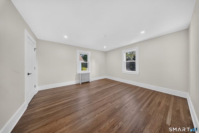 11 Hendrie Court, Stamford, CT 06902