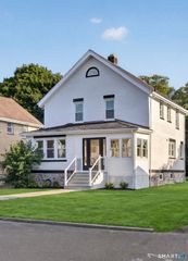 11 Hendrie Court, Stamford, CT 06902
