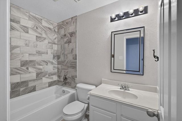 4034 Heavenly Way, Heartland, TX 75126