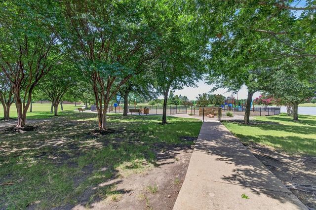 4034 Heavenly Way, Heartland, TX 75126