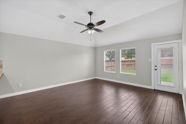 4034 Heavenly Way, Heartland, TX 75126
