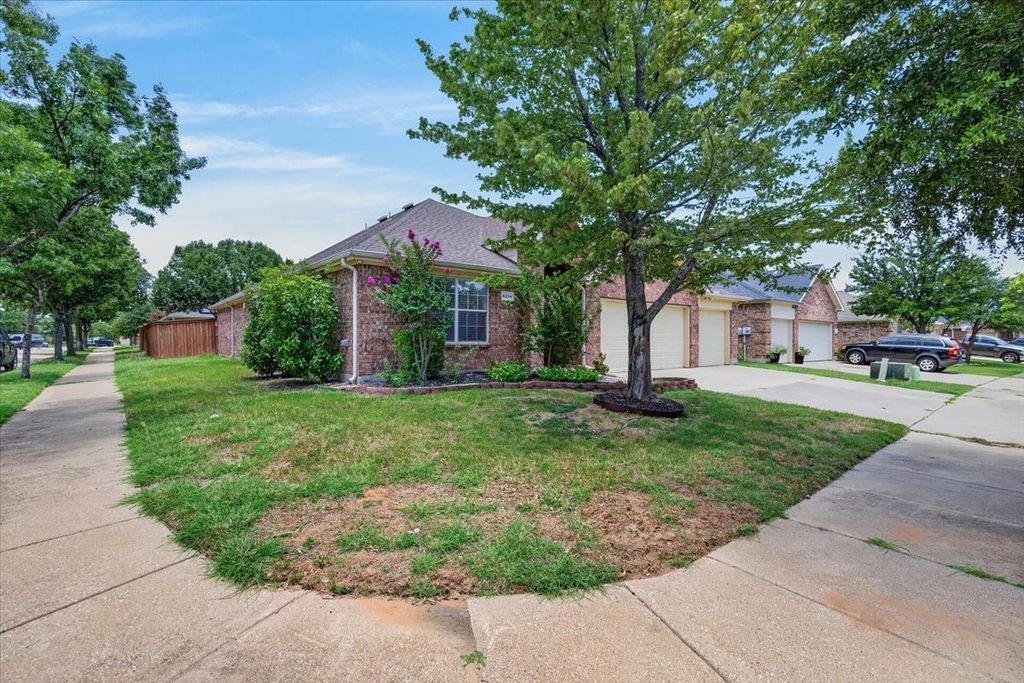 4034 Heavenly Way, Heartland, TX 75126