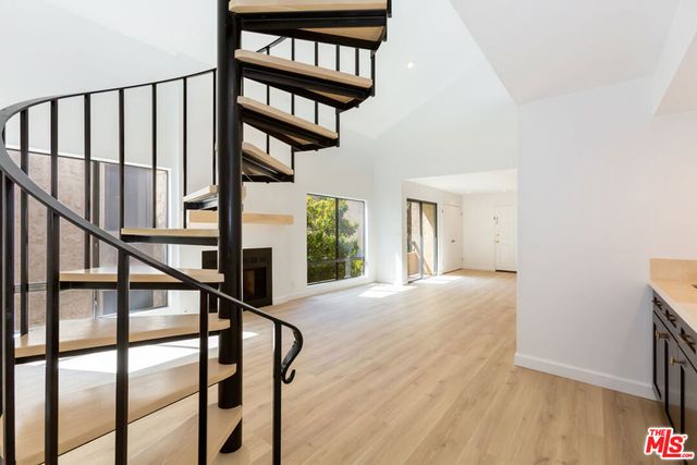1738 S Bentley Avenue 302, Los Angeles, CA 90025