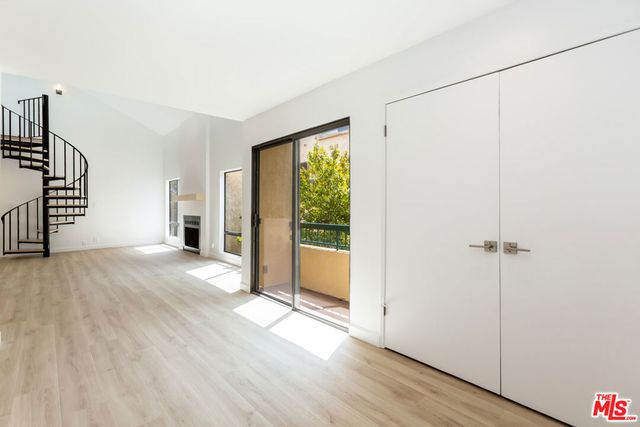 1738 S Bentley Avenue 302, Los Angeles, CA 90025