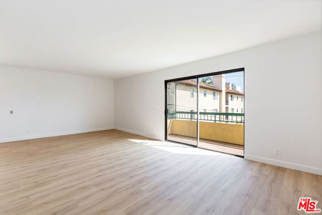1738 S Bentley Avenue 302, Los Angeles, CA 90025