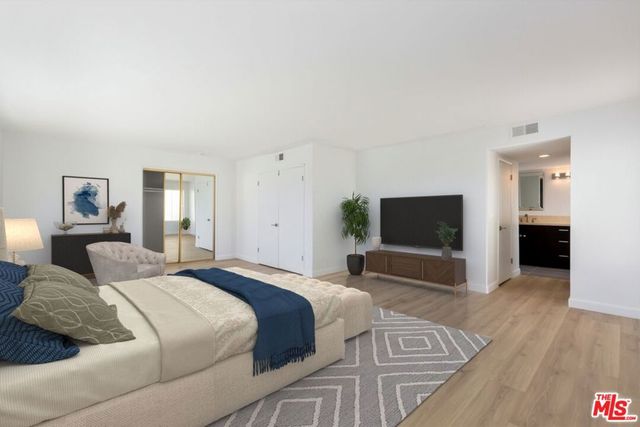 1738 S Bentley Avenue 302, Los Angeles, CA 90025
