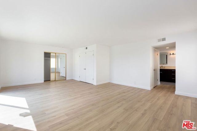 1738 S Bentley Avenue 302, Los Angeles, CA 90025
