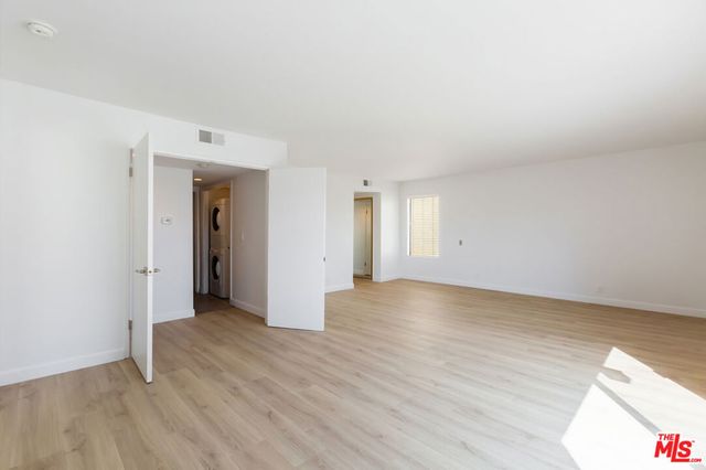 1738 S Bentley Avenue 302, Los Angeles, CA 90025