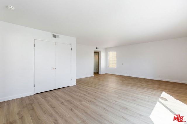 1738 S Bentley Avenue 302, Los Angeles, CA 90025