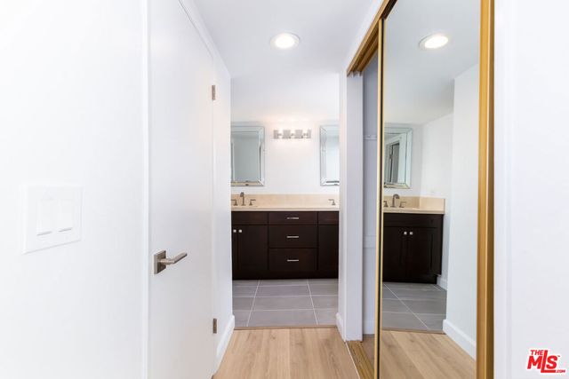 1738 S Bentley Avenue 302, Los Angeles, CA 90025