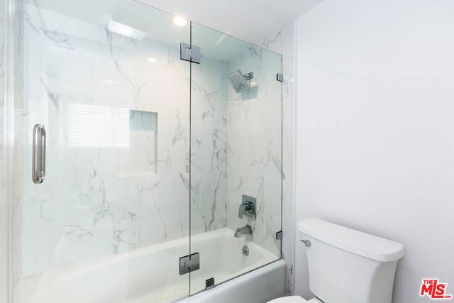 1738 S Bentley Avenue 302, Los Angeles, CA 90025
