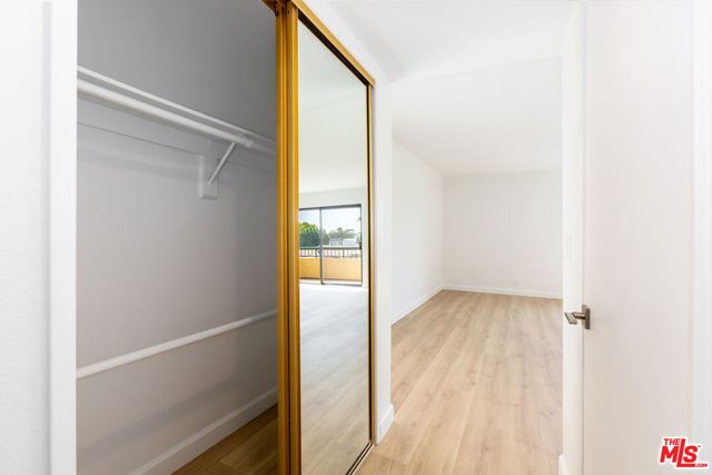 1738 S Bentley Avenue 302, Los Angeles, CA 90025
