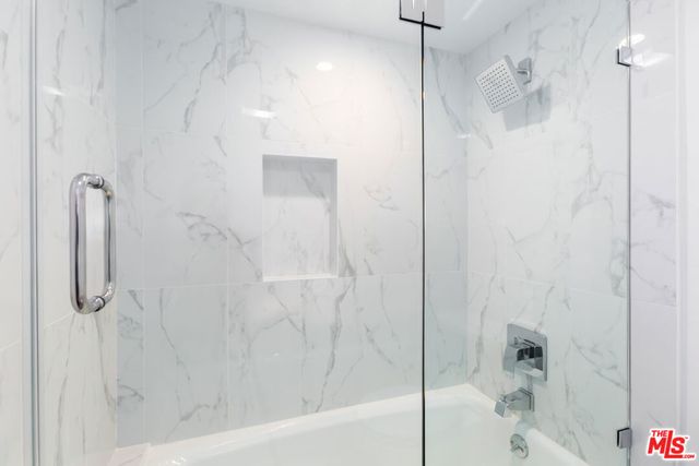 1738 S Bentley Avenue 302, Los Angeles, CA 90025