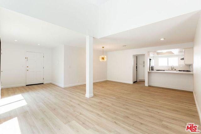 1738 S Bentley Avenue 302, Los Angeles, CA 90025