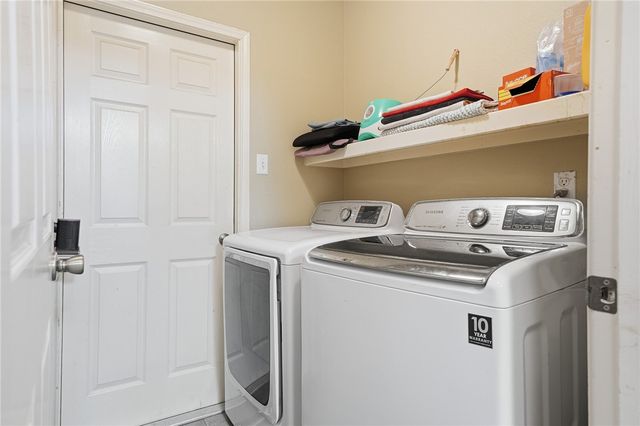 326 Oleander Ave, Corpus Christi, TX 78404