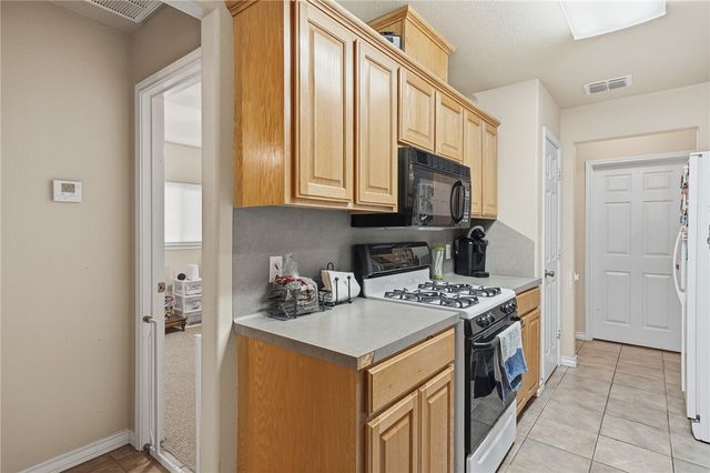 326 Oleander Ave, Corpus Christi, TX 78404