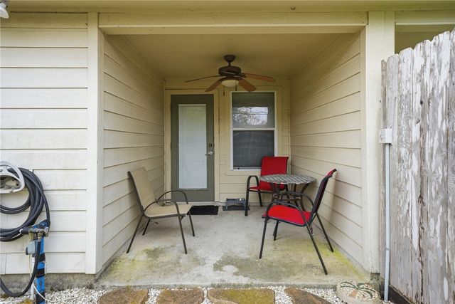 326 Oleander Ave, Corpus Christi, TX 78404