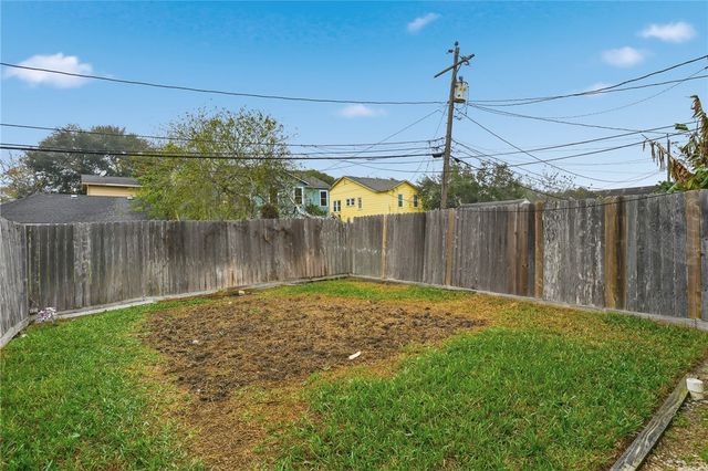 326 Oleander Ave, Corpus Christi, TX 78404