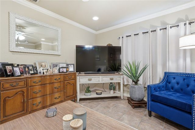 326 Oleander Ave, Corpus Christi, TX 78404