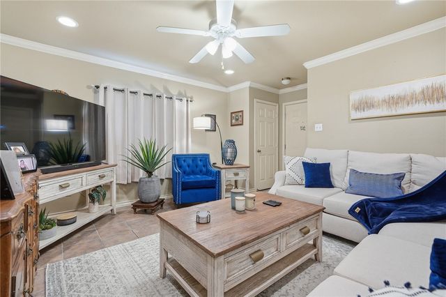 326 Oleander Ave, Corpus Christi, TX 78404