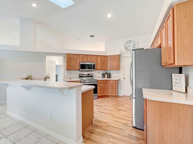 654 Sheridan Woods Drive, Melbourne, FL 32904