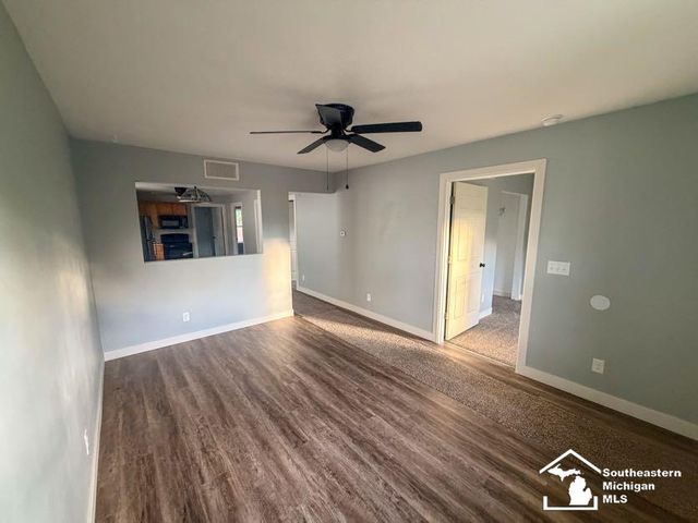 527 Railroad Street, Monroe, MI 48161