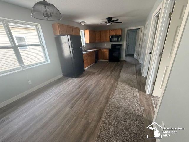 527 Railroad Street, Monroe, MI 48161