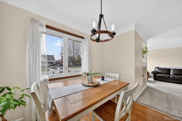 12984 Callender Street, Southgate, MI 48195