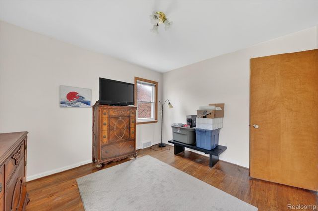 12984 Callender Street, Southgate, MI 48195