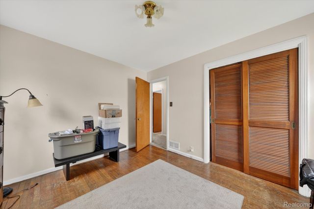 12984 Callender Street, Southgate, MI 48195