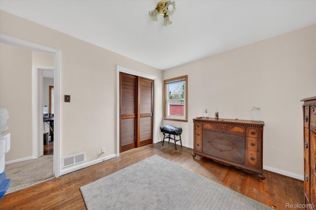 12984 Callender Street, Southgate, MI 48195