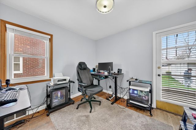 12984 Callender Street, Southgate, MI 48195