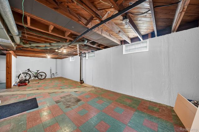 12984 Callender Street, Southgate, MI 48195