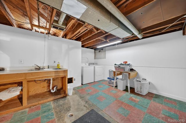 12984 Callender Street, Southgate, MI 48195