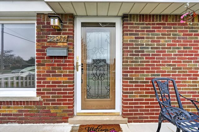 12984 Callender Street, Southgate, MI 48195