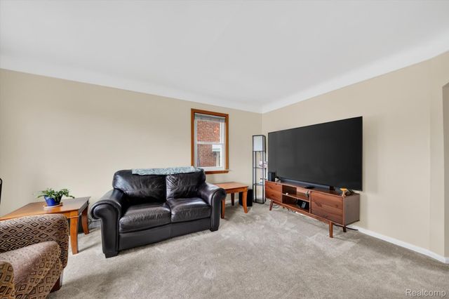 12984 Callender Street, Southgate, MI 48195