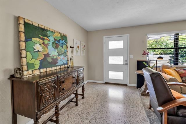 2440 VALENCIA DRIVE, Sarasota, FL 34239