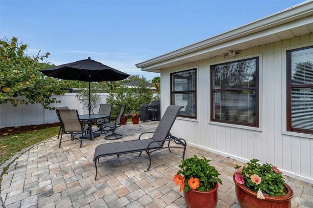 2440 VALENCIA DRIVE, Sarasota, FL 34239