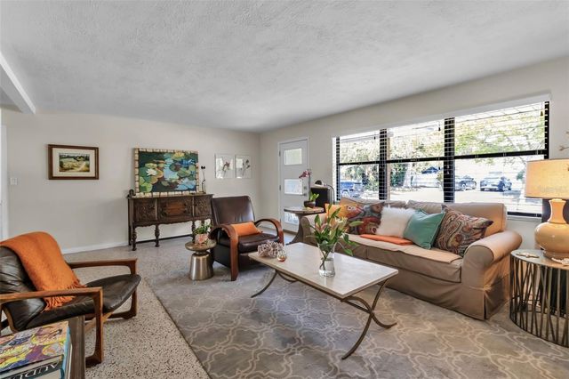 2440 VALENCIA DRIVE, Sarasota, FL 34239