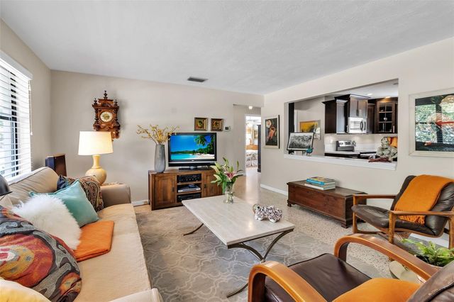 2440 VALENCIA DRIVE, Sarasota, FL 34239